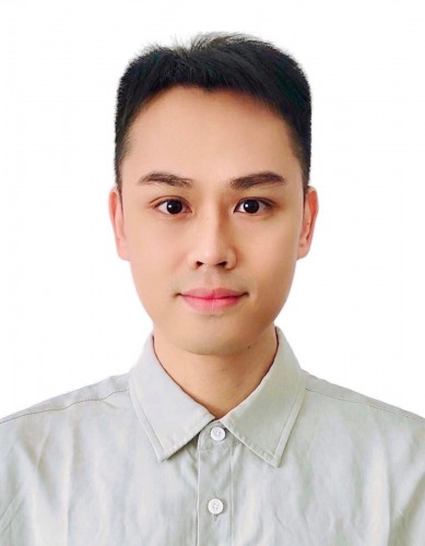 Senior Lecturer Dennis Yongde Dai