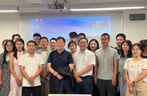 胡惠林教授“文化產業研究的前沿問題”專題講座成功舉辦